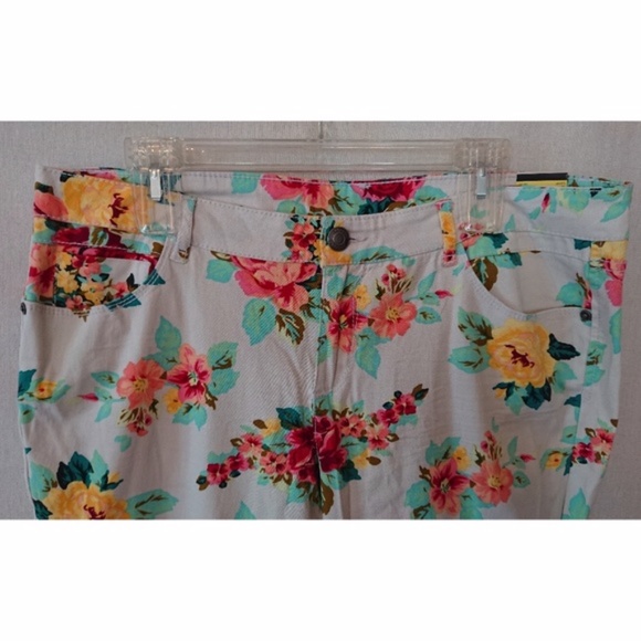 Vintage Soft Floral Metaphor Pants - Picture 3 of 5
